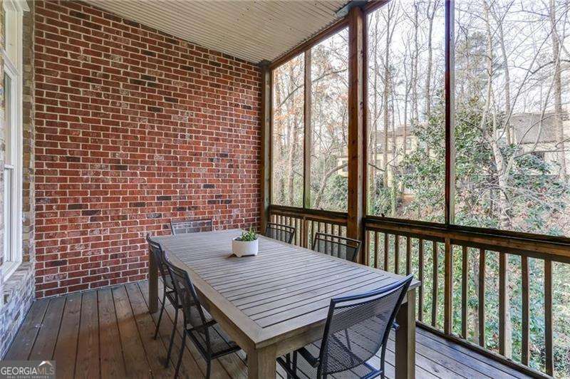 Sandy Springs, Georgia 30328, United States, 3 Bedrooms Bedrooms, ,4 BathroomsBathrooms,Residential,Active,7726