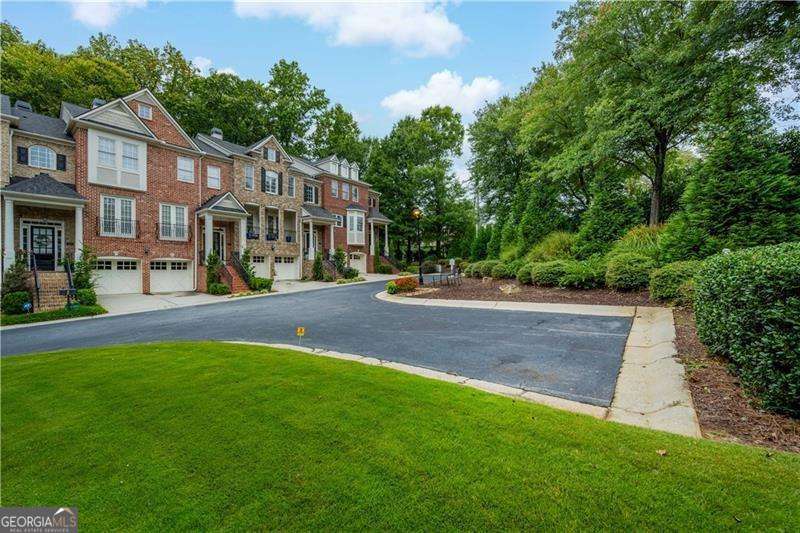 Sandy Springs, Georgia 30328, United States, 3 Bedrooms Bedrooms, ,4 BathroomsBathrooms,Residential,Active,7726