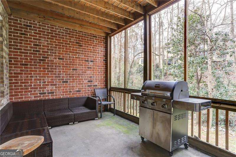 Sandy Springs, Georgia 30328, United States, 3 Bedrooms Bedrooms, ,4 BathroomsBathrooms,Residential,Active,7726