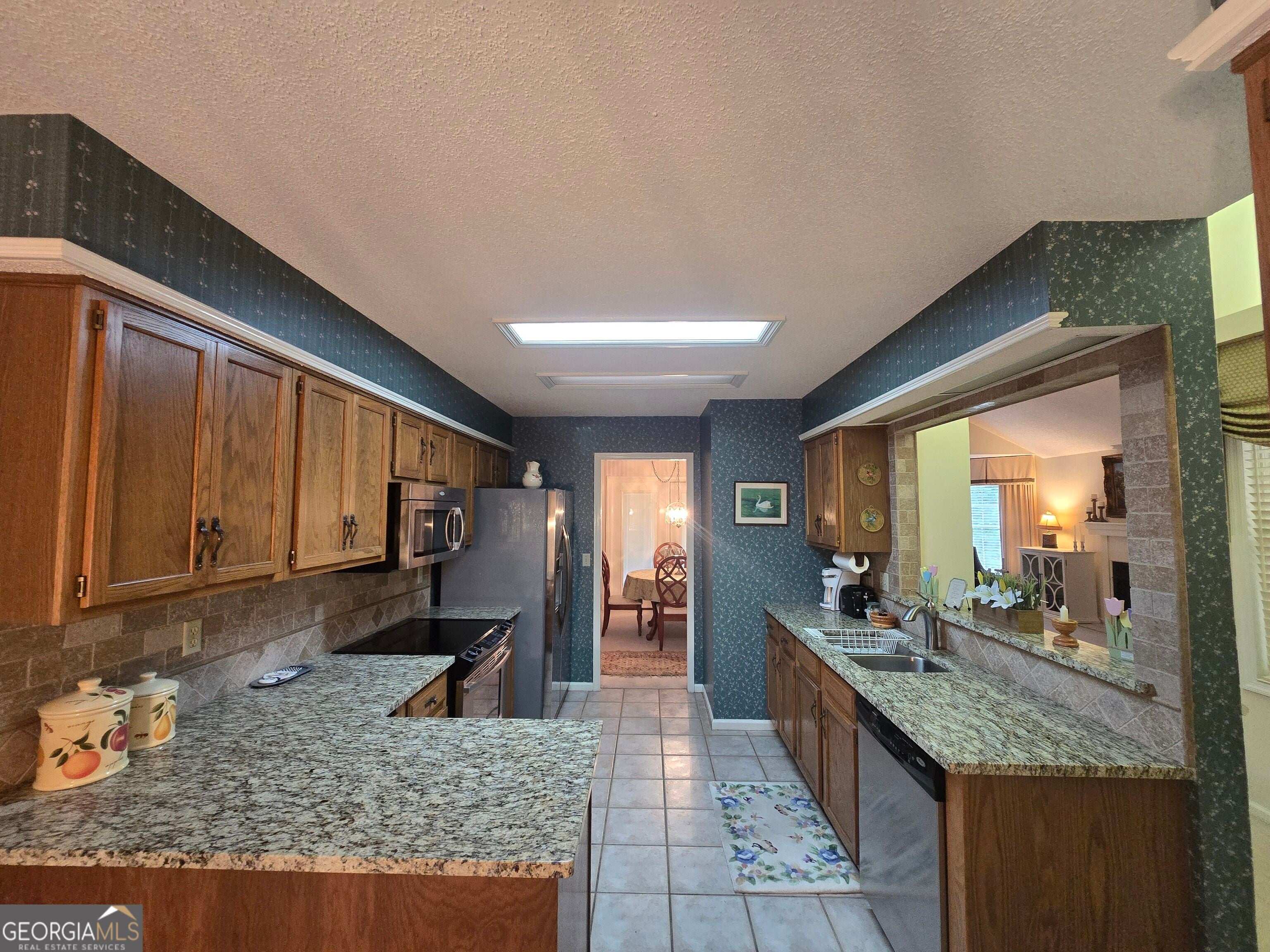 206 Echo LN