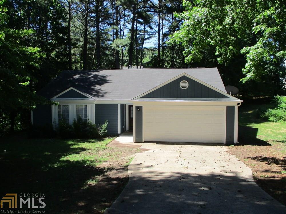 ***Ask About Our Move-In Specials!*** Adorable 3/2 Ranch home situated on almost a half acre of privacy! Sunny Eat-in kitchen with appliances and passthru that overlooks the bright, vaulted living room with a cozy decorative fireplace and doors to the backyard plus separate dining area - perfect for entertaining! Vaulted master suite features double vanity bath. Gorgeous hardwood floors throughout. Schools should be verified with the applicable school districts prior to making a leasing decision. NOTE: Pest Control Included On Lease For Add'l $33/MTH.