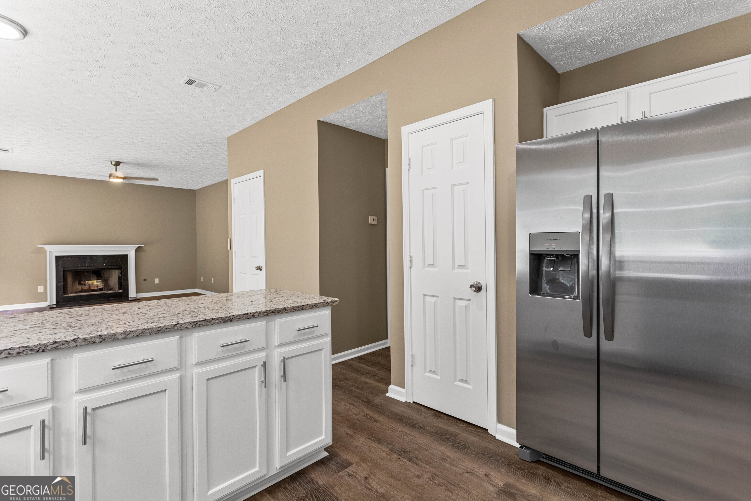 1869 Riverlanding Circle
