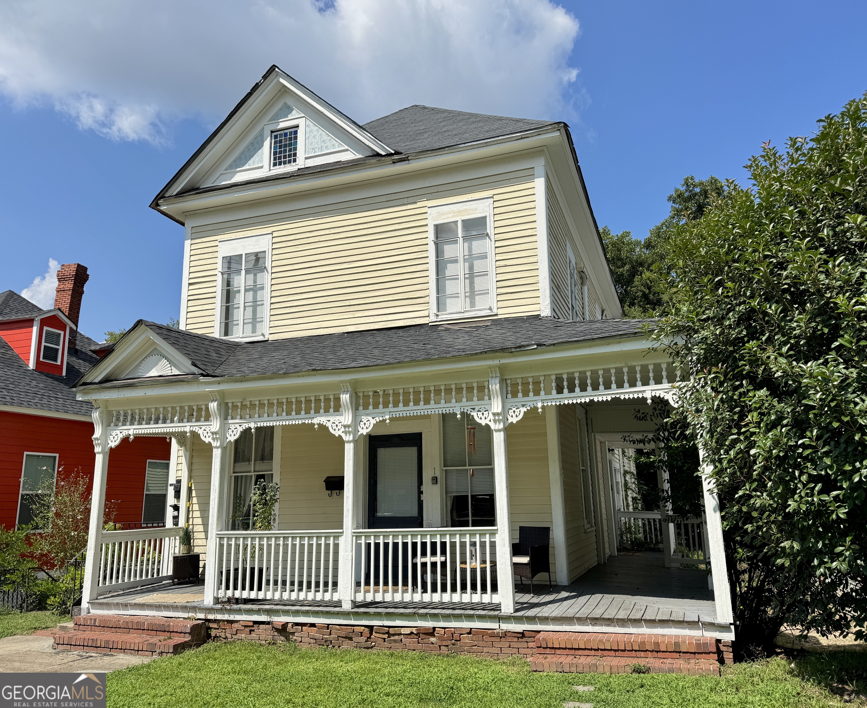 Victorian quadraplex in a prime downtown Macon location! Within walking distance to Tatnall Park and Mercer University, all 4 units are fully furnished and used mainly for short term rentals. This property is all electric with new mini-splits and water heaters for each unit within the past 4 years. Trendy bathrooms, LVP flooring on the main level with the original hardwood floors upstairs. Community laundry accessible for the whole house. All appliances and furnishings remain!