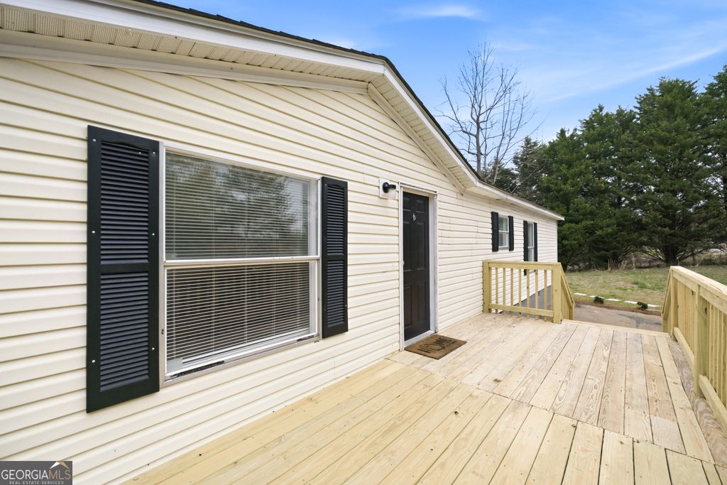 Photo of 221 Friar Tuck Trail N, Murrayville, GA 30564 (MLS # 10721474)