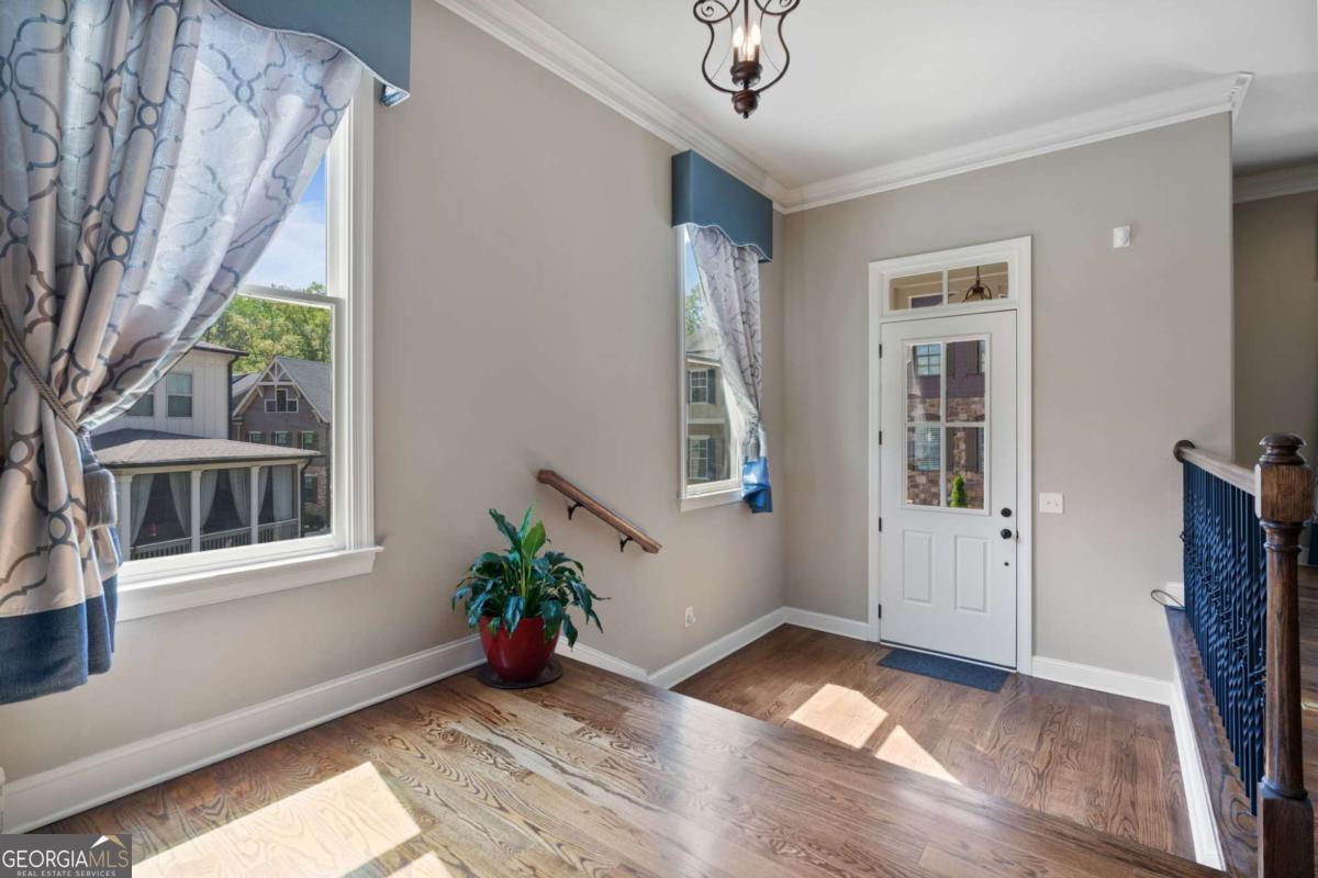265 Trecastle SQ