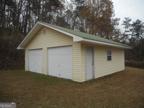 A home in Mount Airy