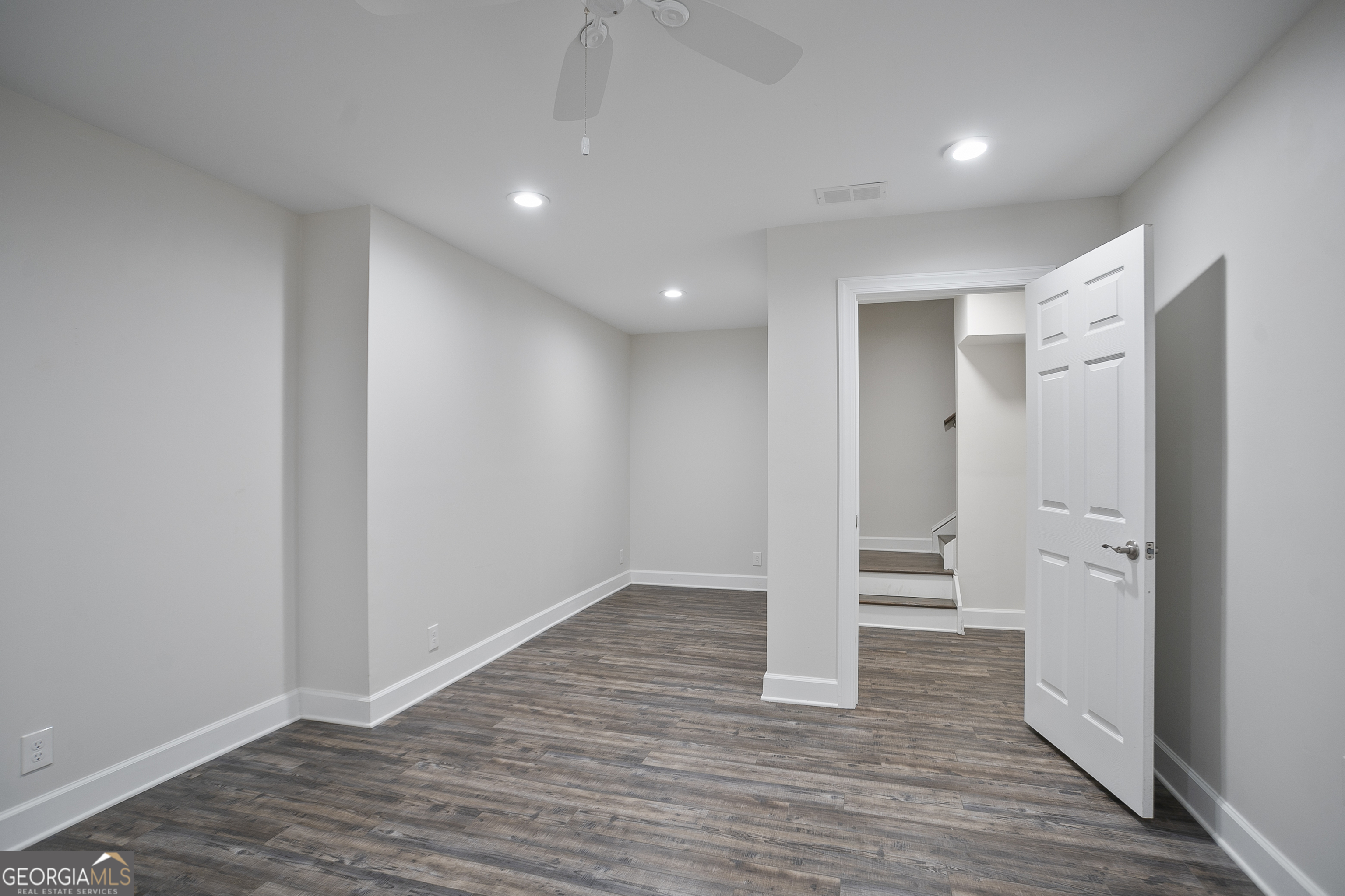 Hamptons Of Olde Towne - Residential