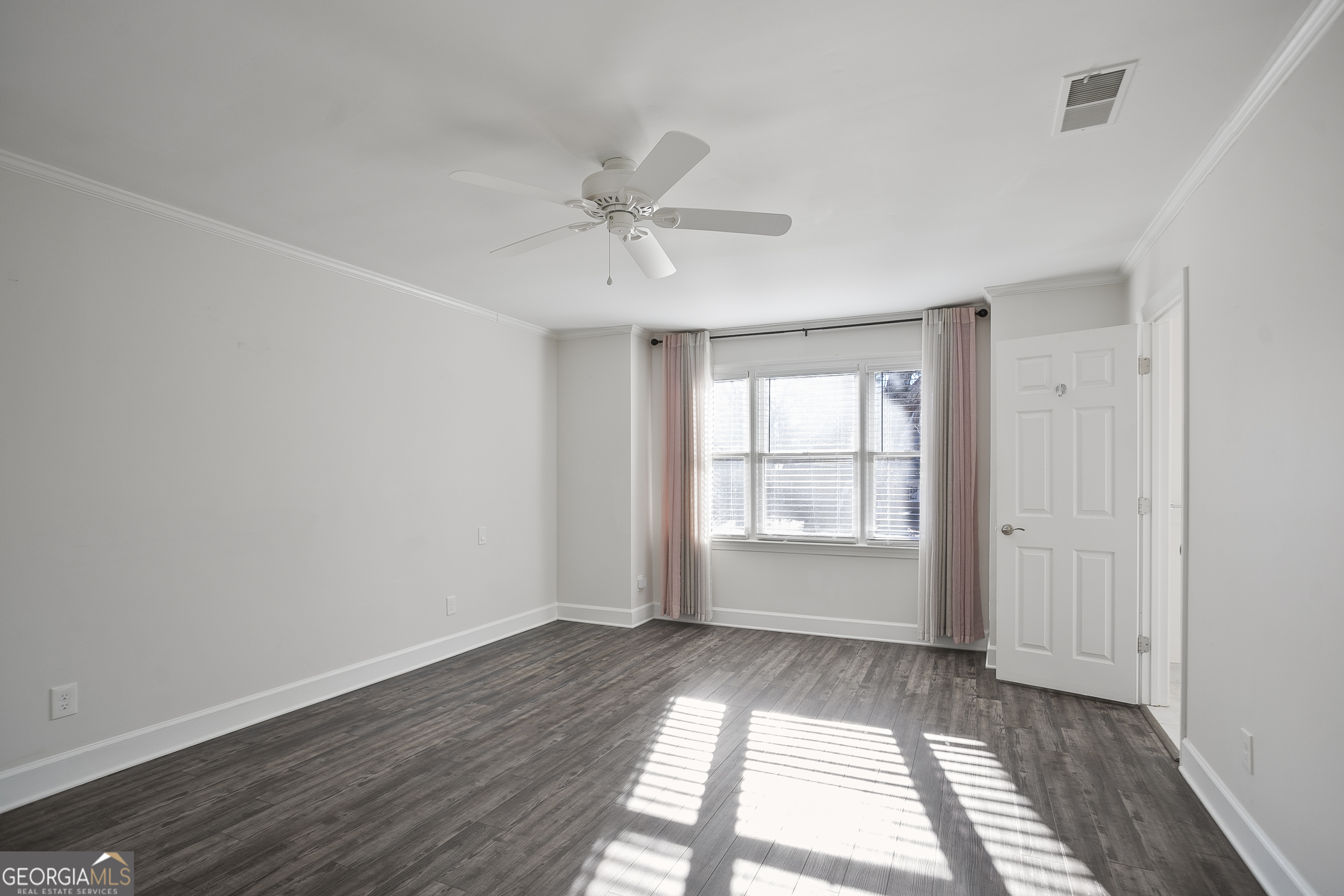 Hamptons Of Olde Towne - Residential