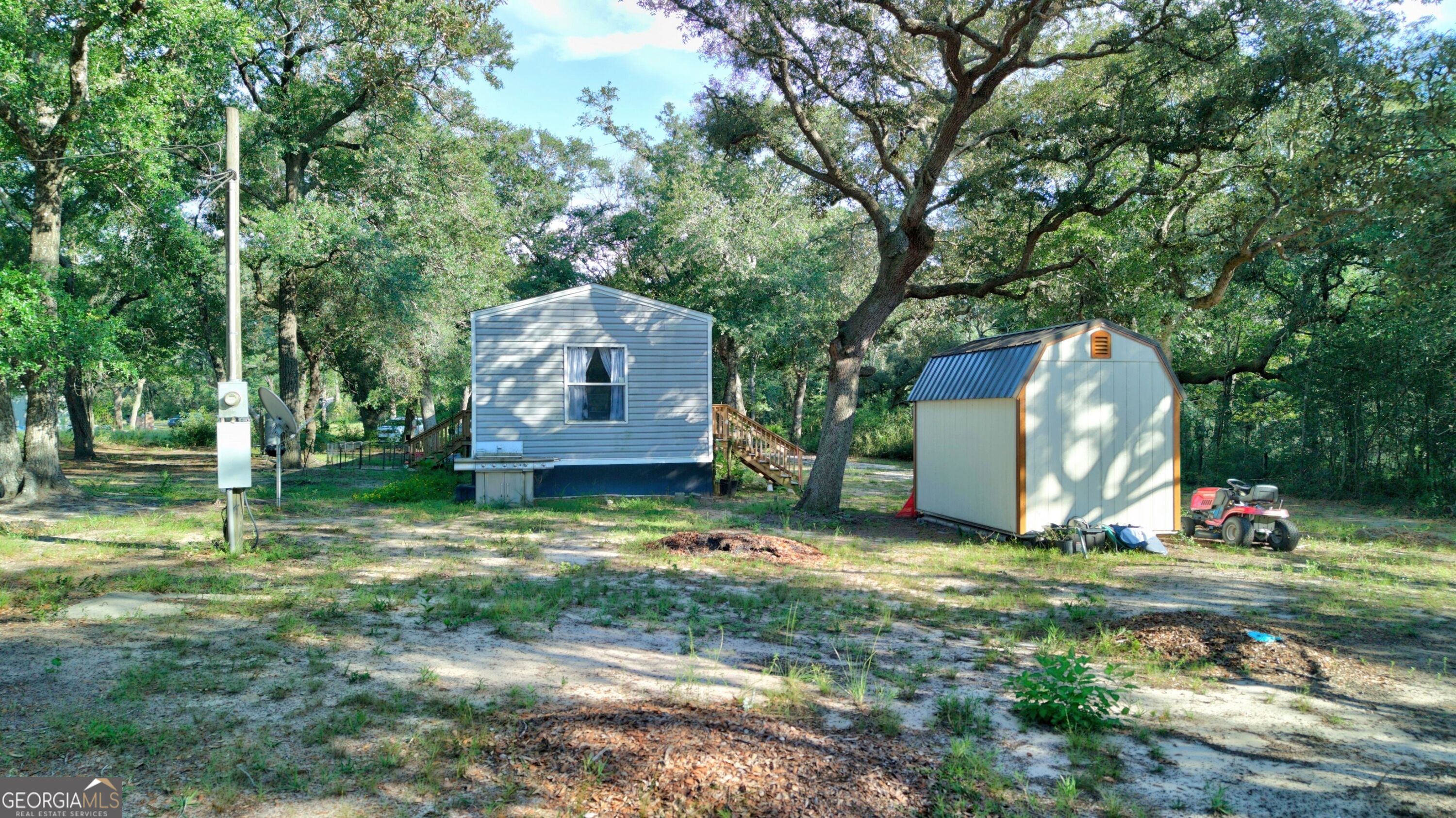 197 Blossom LN