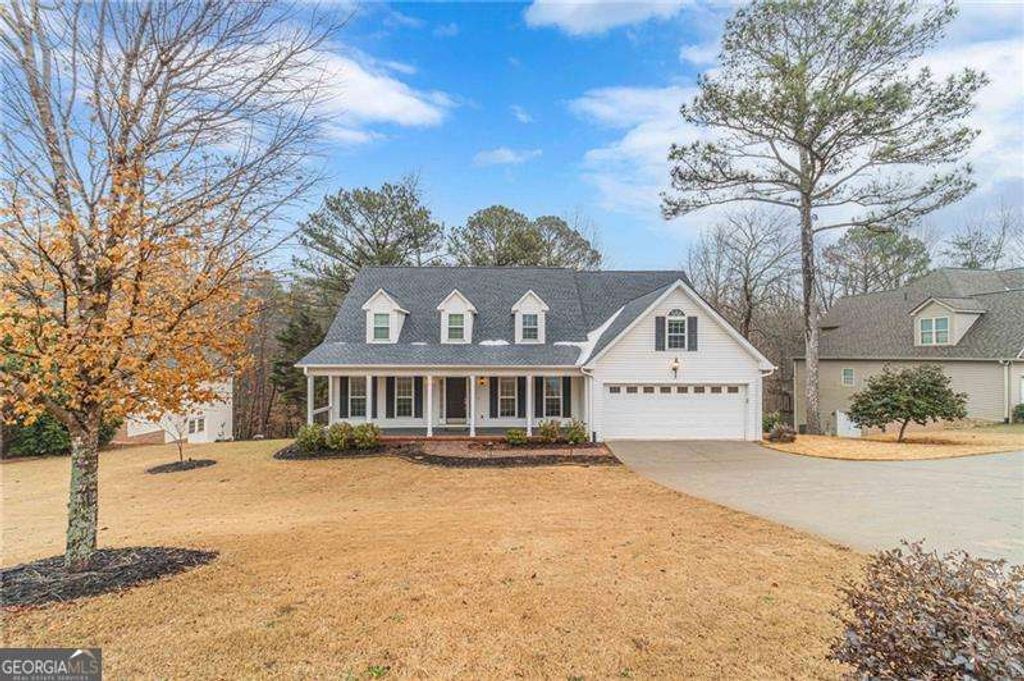 Photo of 4033 Ashford Way, Gainesville, GA 30507 (MLS # 10686007)