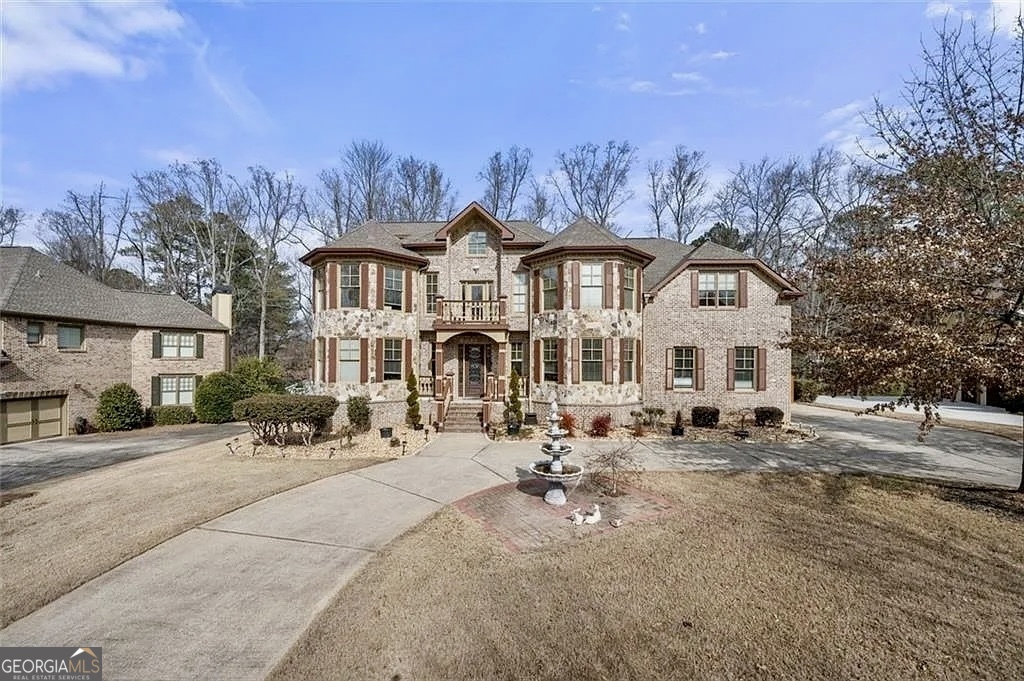 This spacious home offers 6 large bedrooms and 6 full bathrooms, providing plenty of room for comfortable living. With high ceilings throughout, the home feels grand and inviting. Featuring two kitchens, this home is perfect for extra cooking space, entertaining, or multi-generational living. Each bedroom has its own private bathroom, ensuring convenience and privacy for everyone. A long double-entry driveway provides ample parking, making it easy to host gatherings. The huge backyard offers plenty of outdoor space for relaxation or activities.With its spacious layout, high ceilings, and extra kitchen, this home is a fantastic opportunity. Schedule your private tour today!
