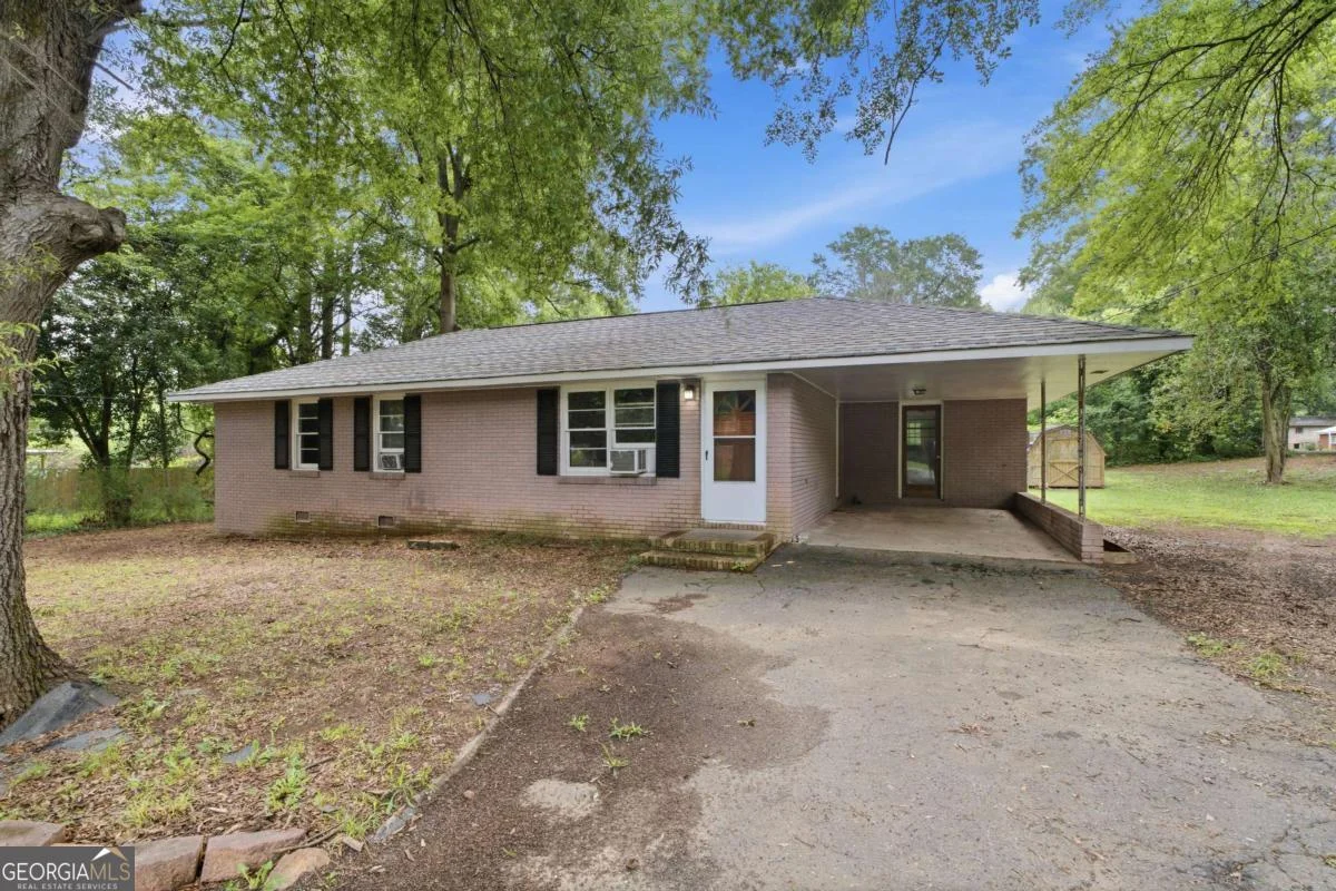 1 Pine Vista Circle