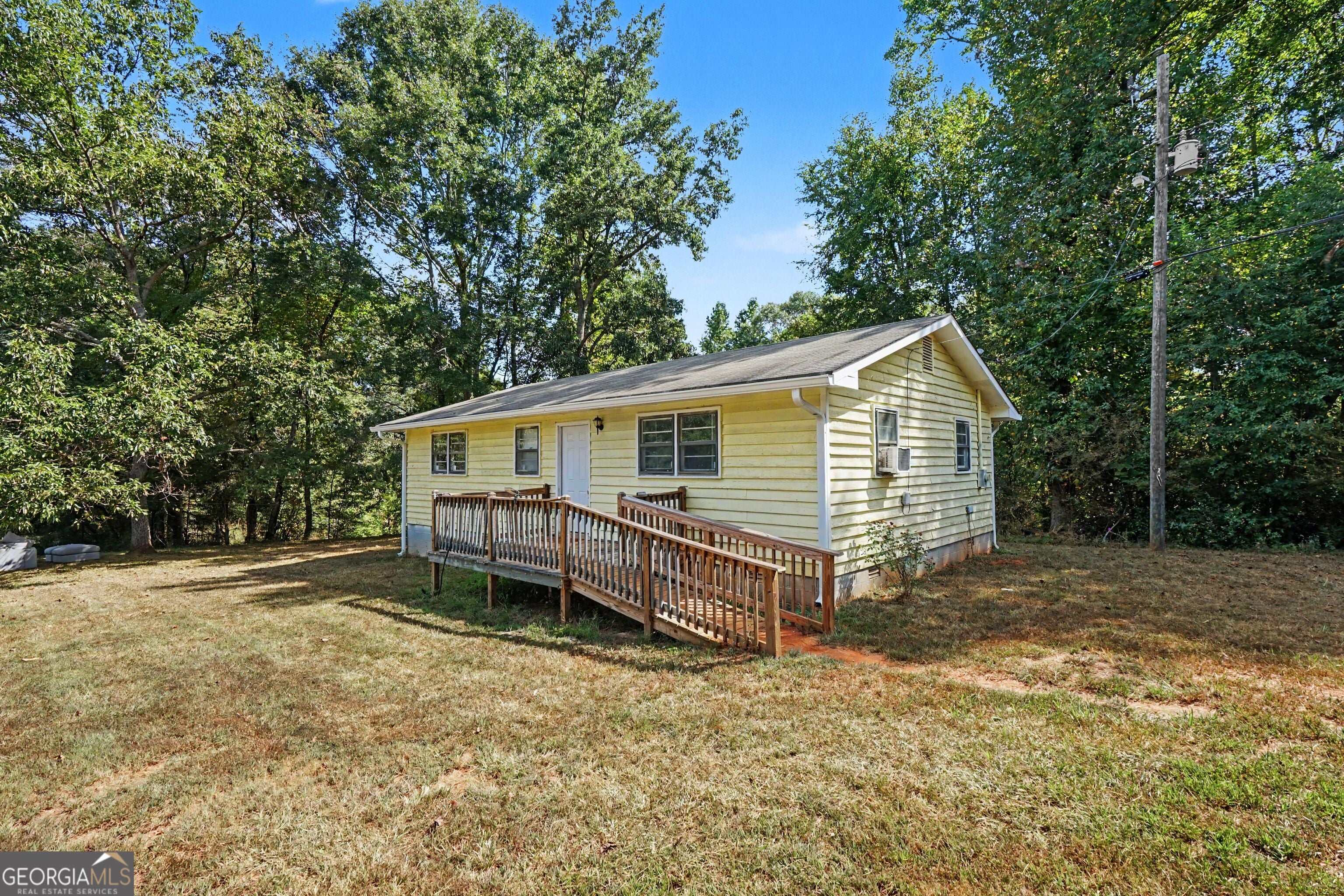 107 Hill Lake RD