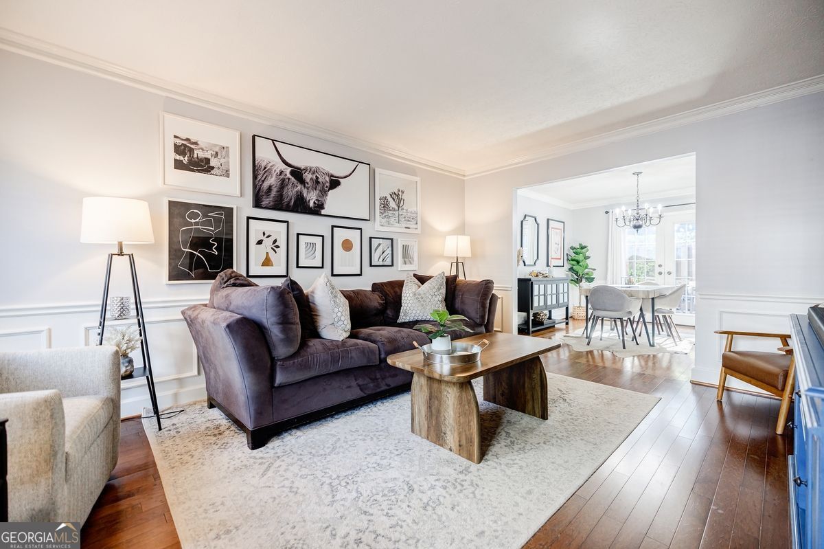 12 Palace Green PL NW