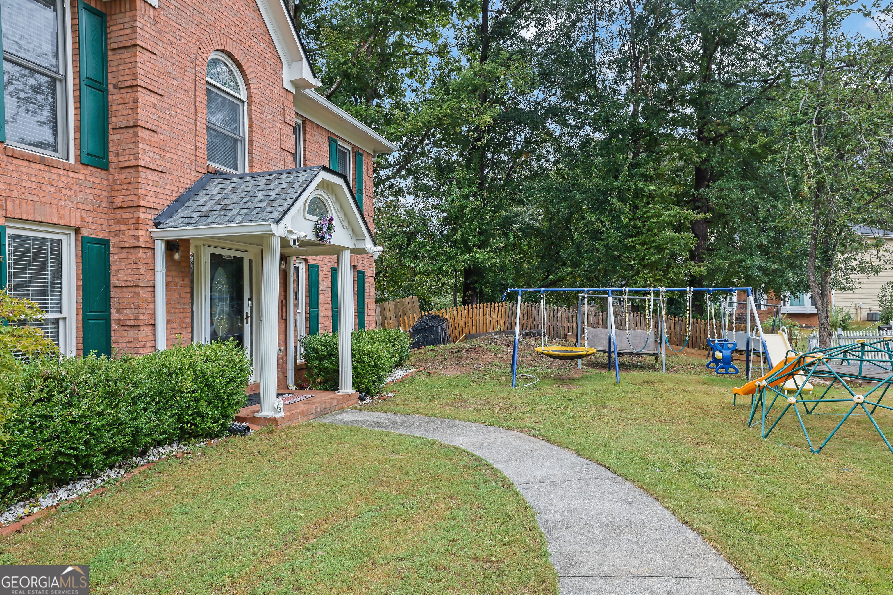 4811 Old Field DR