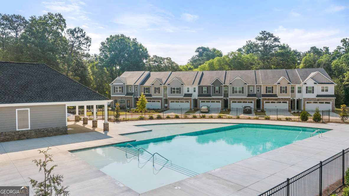 1317 Aura LN