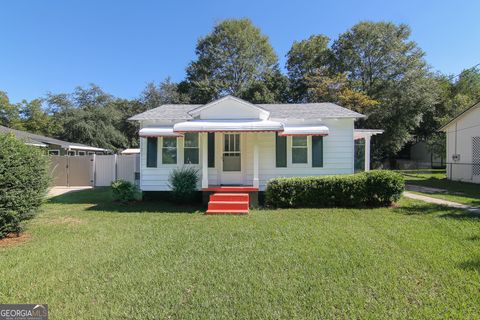 A home in Cochran