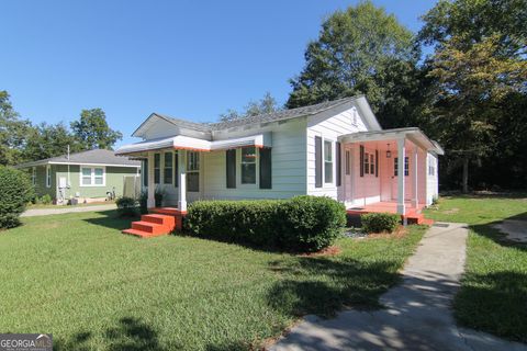 A home in Cochran