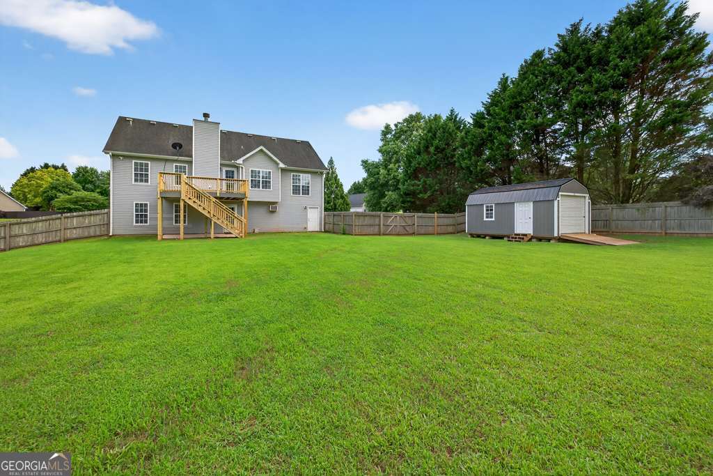 563 Bailey DR