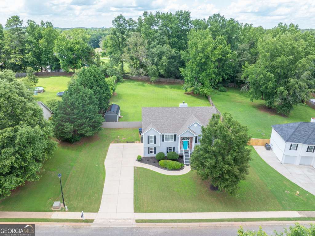 563 Bailey DR