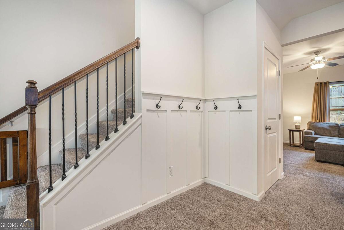 1579 Charcoal Ives RD