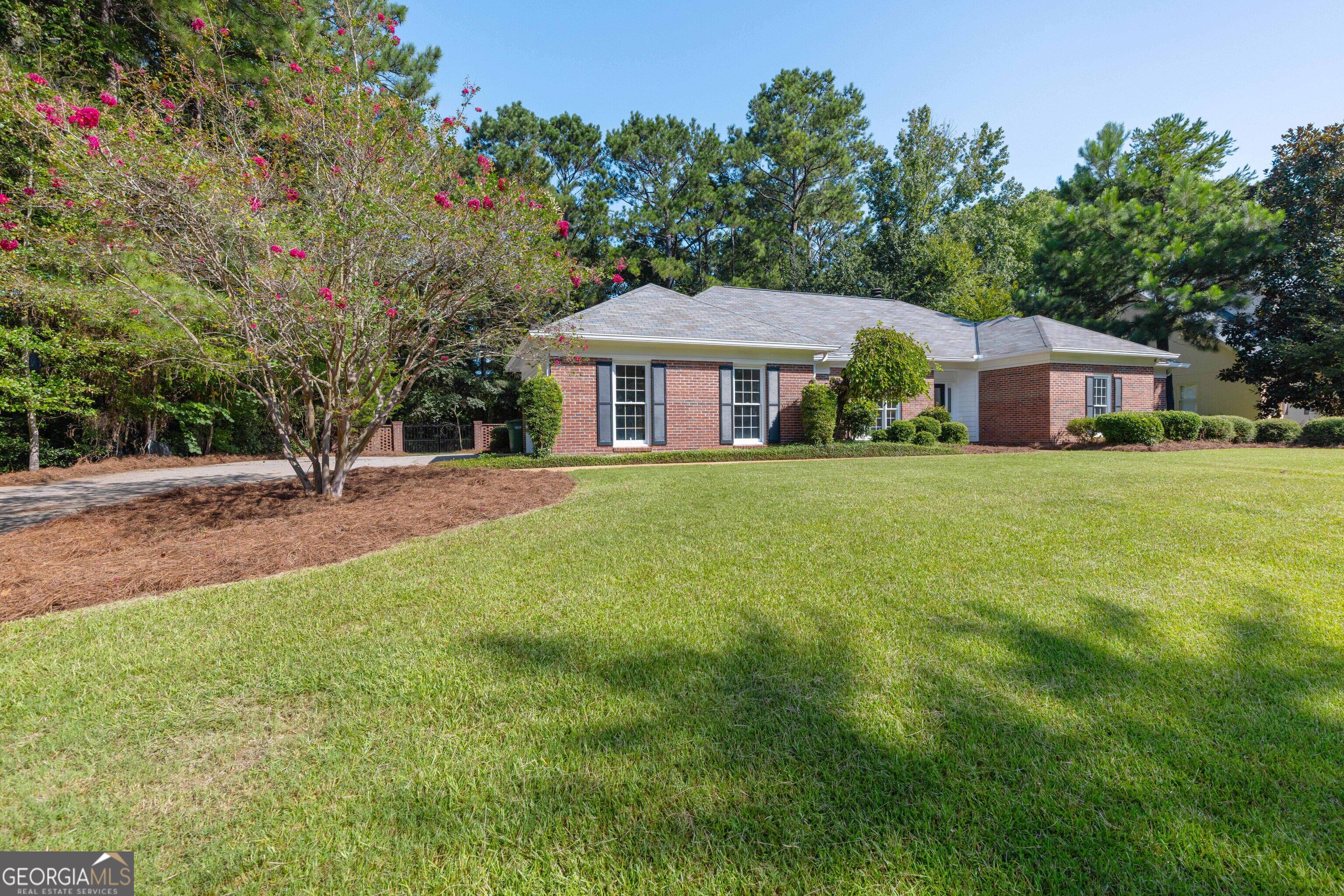 1107 Laurelwood RD
