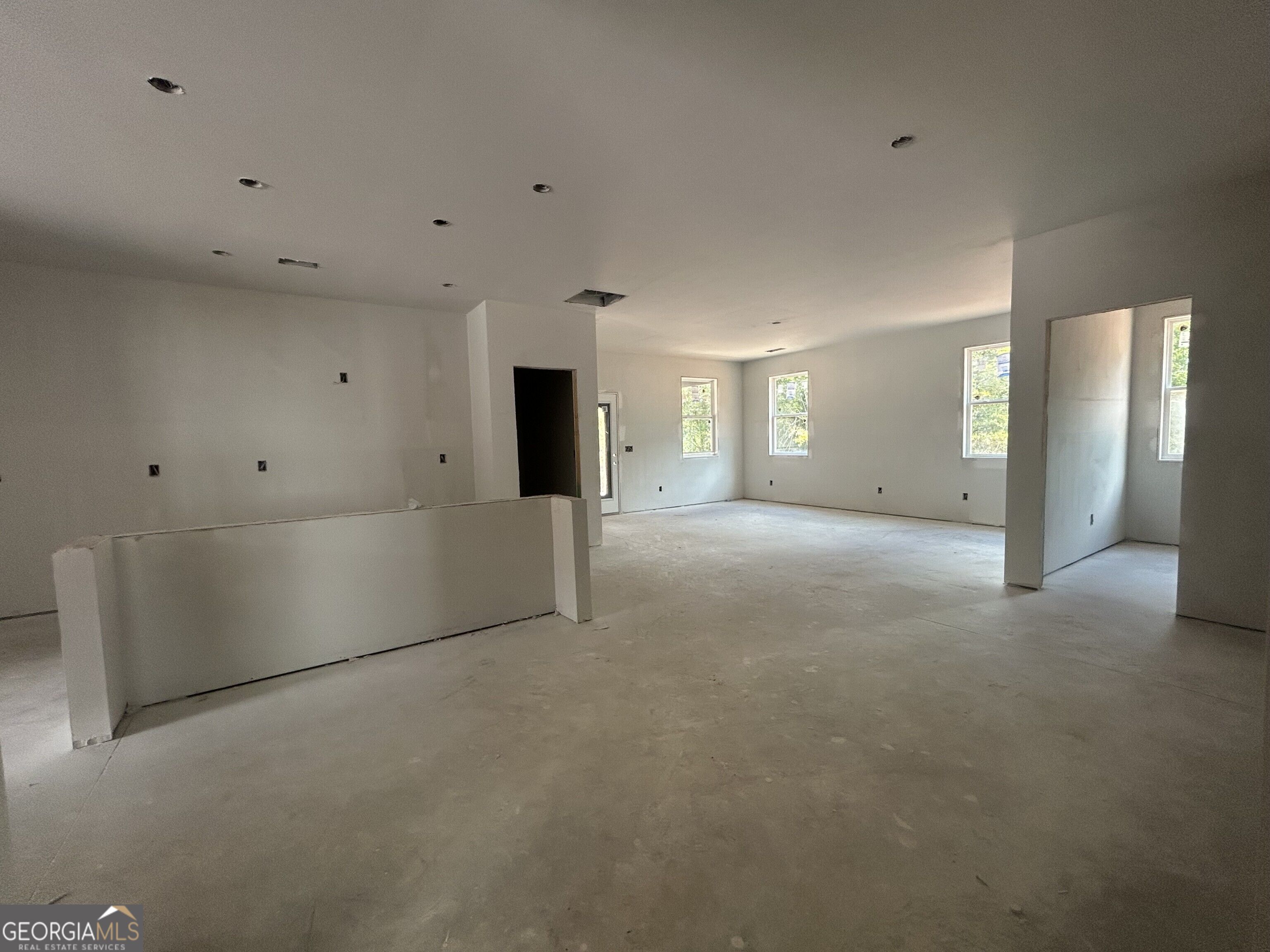144 Eagles Crest DR