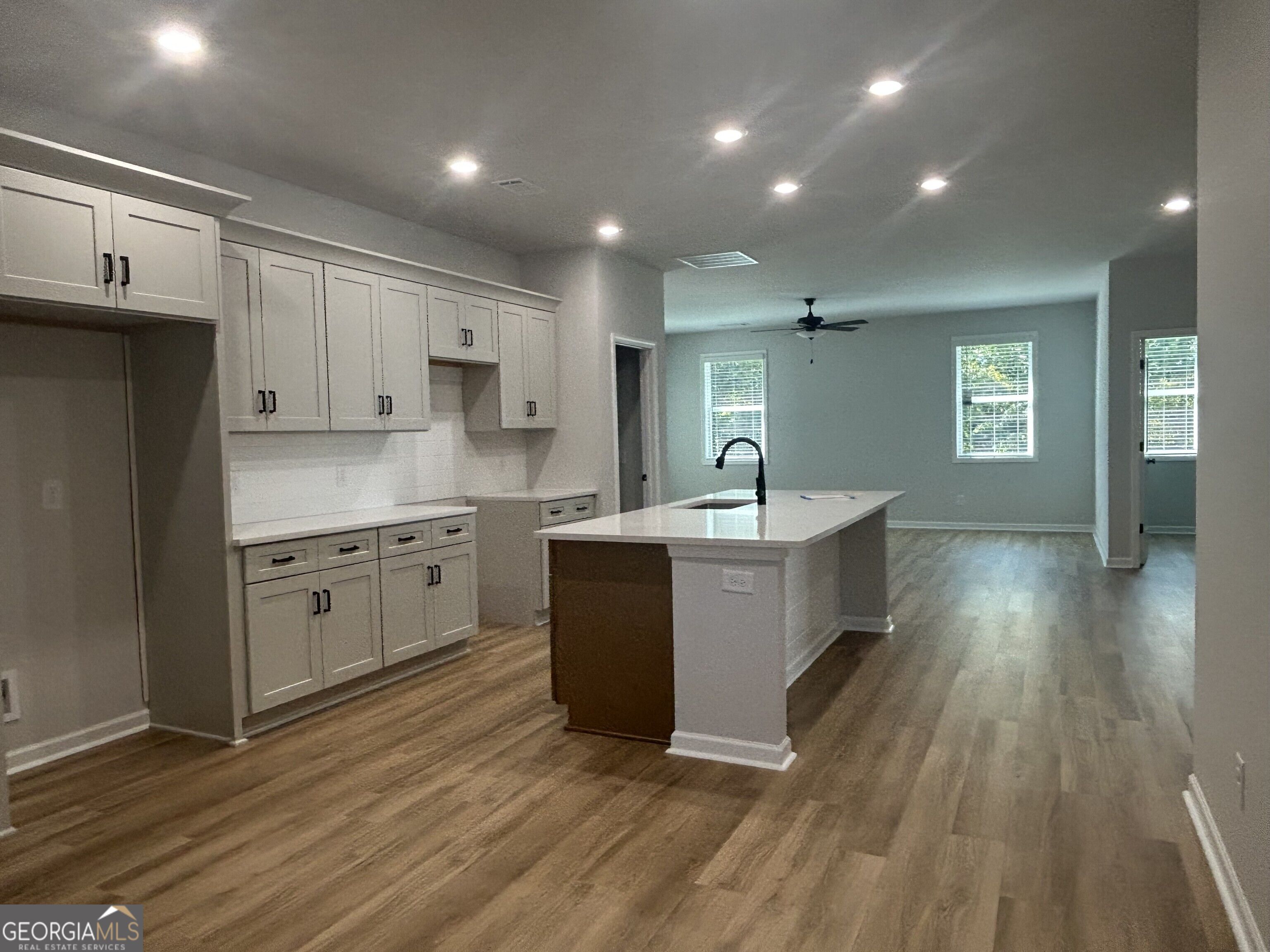 144 Eagles Crest DR