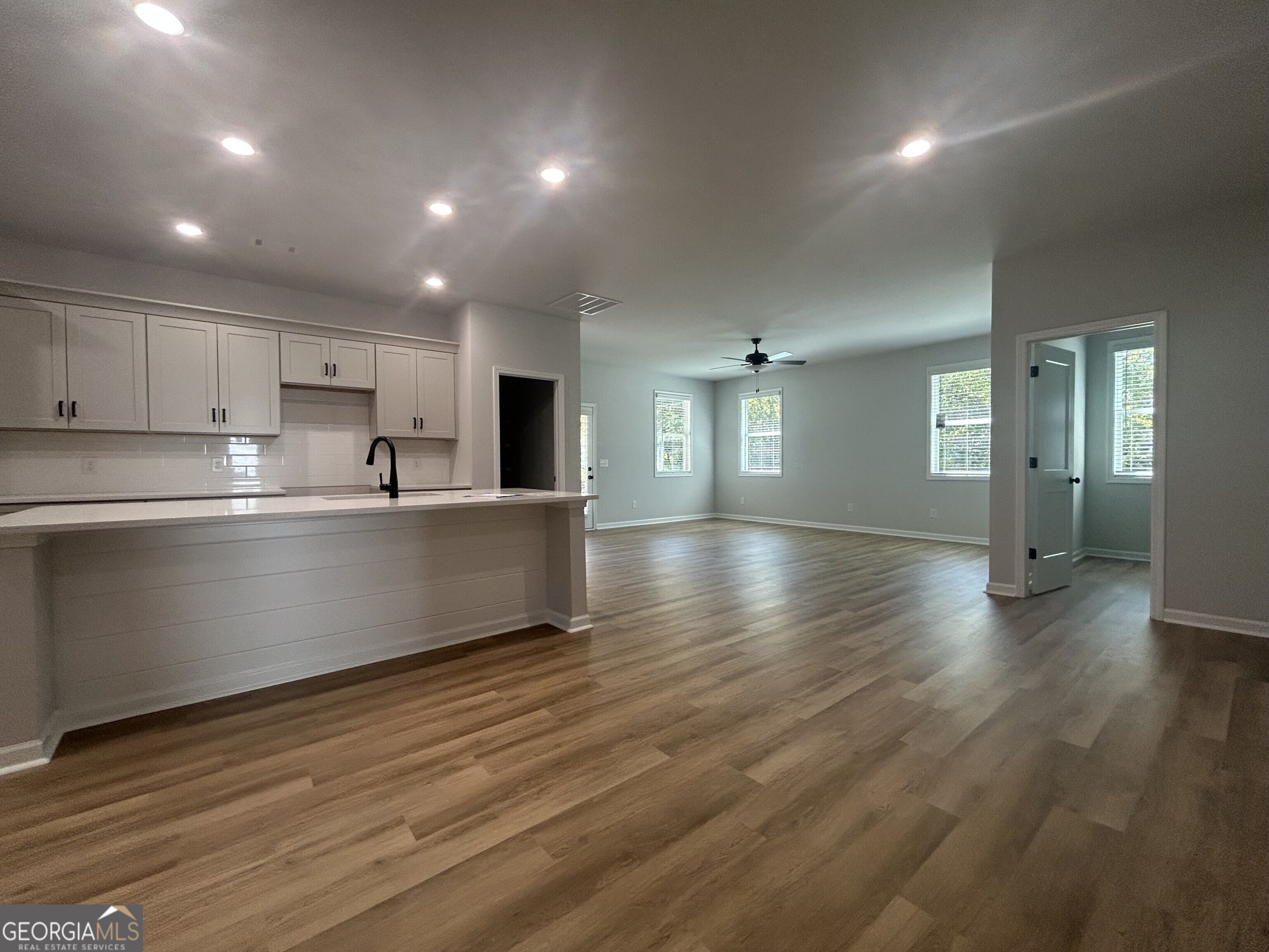 144 Eagles Crest DR