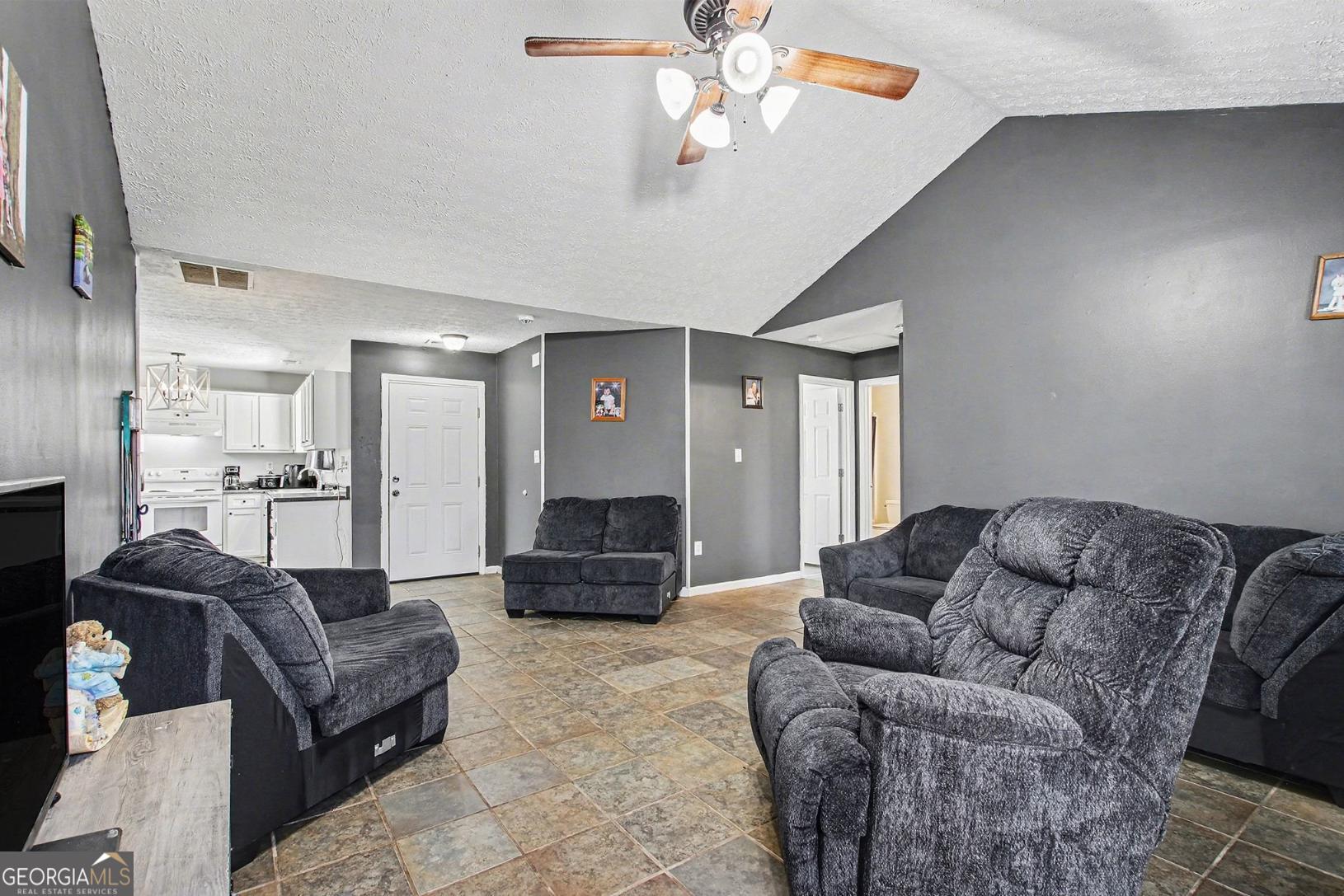 185 Jimmy Reynolds DR