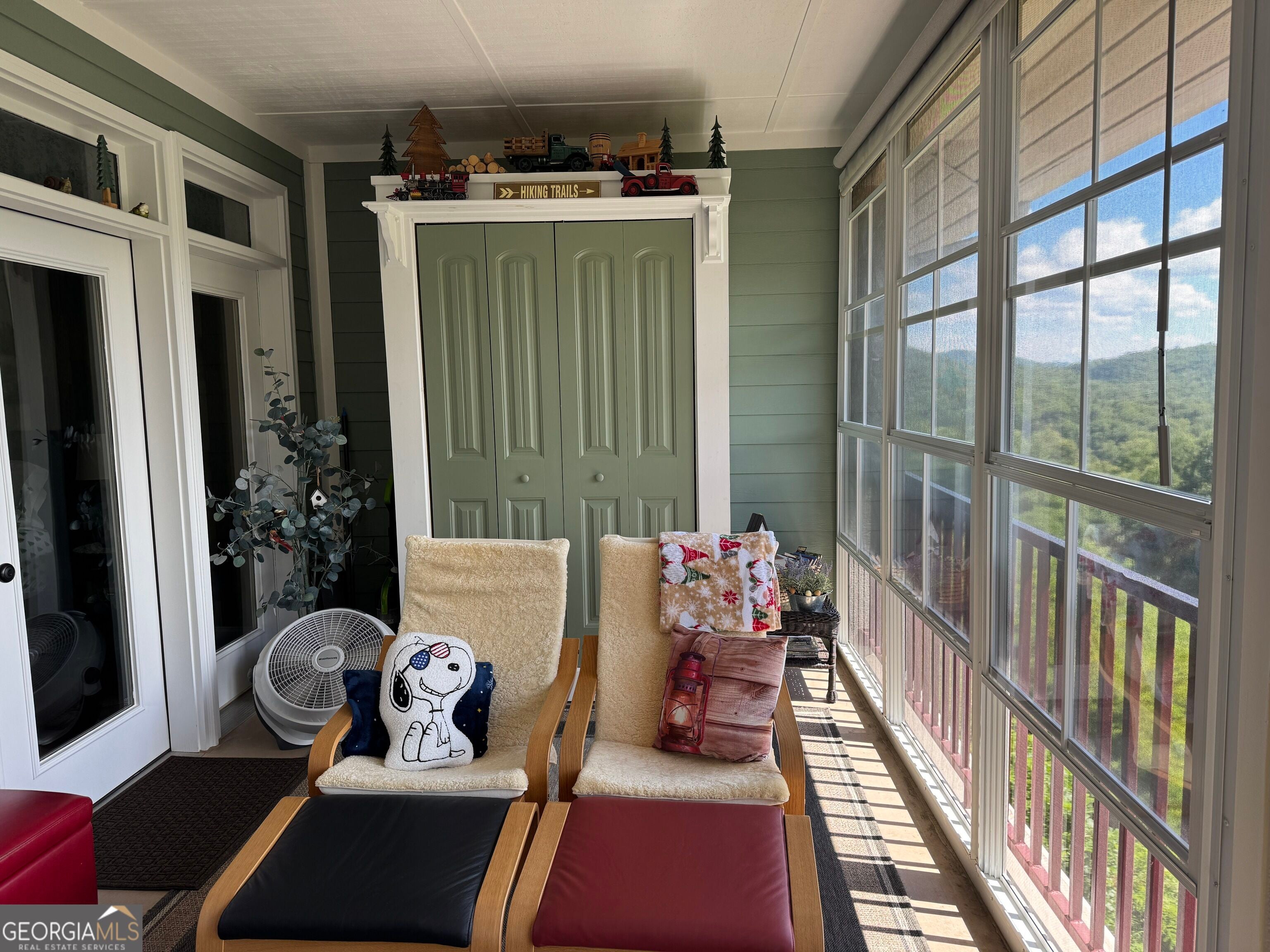 284 Banister DR 302