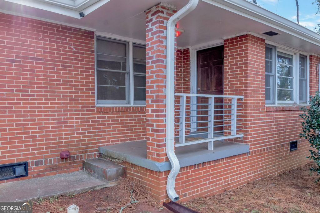 Photo of 1650 Columbia Circle, Decatur, GA 30032 (MLS # 10660469)