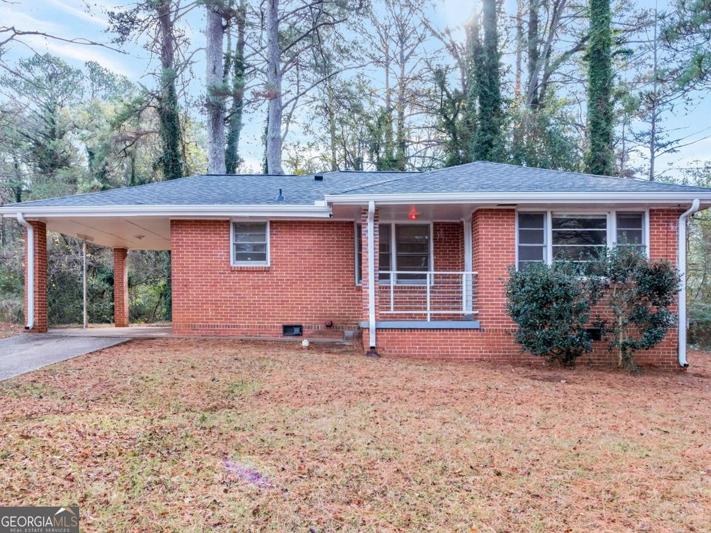 Photo of 1650 Columbia Circle, Decatur, GA 30032 (MLS # 10660469)