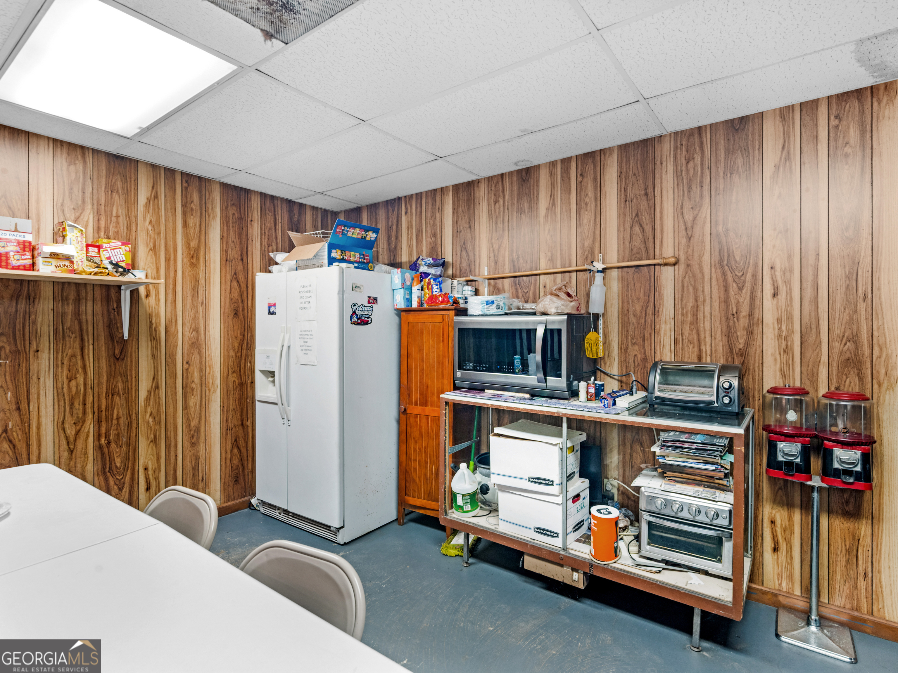 1108 Anne ST