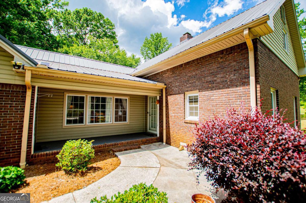 436 County Rd 98