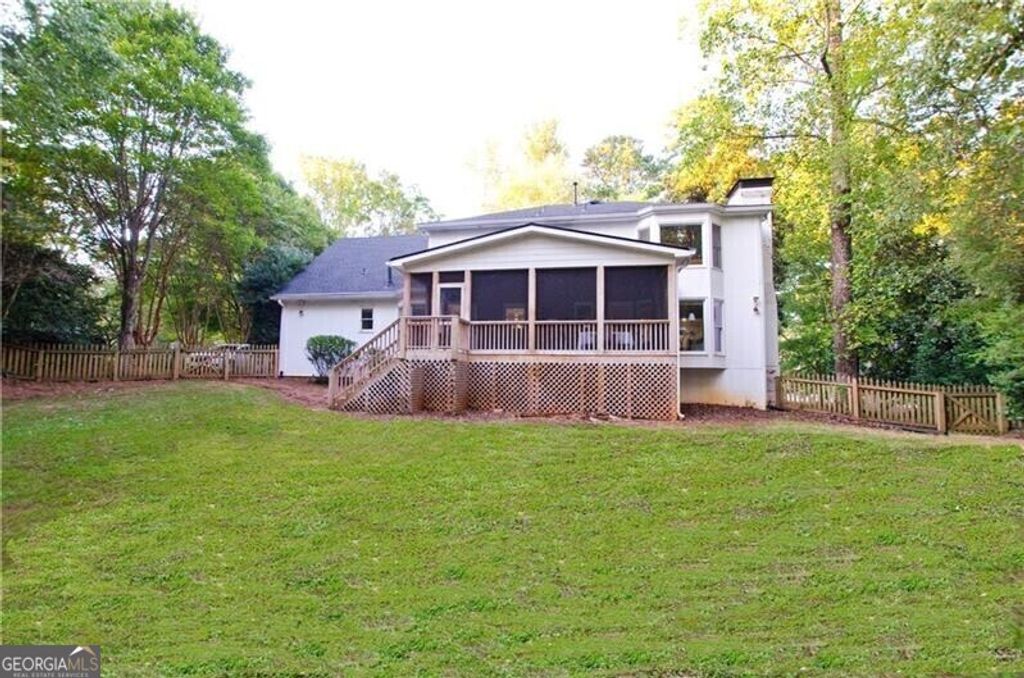 Photo of 710 Denards Mill SE, Marietta, GA 30067 (MLS # 10624420)