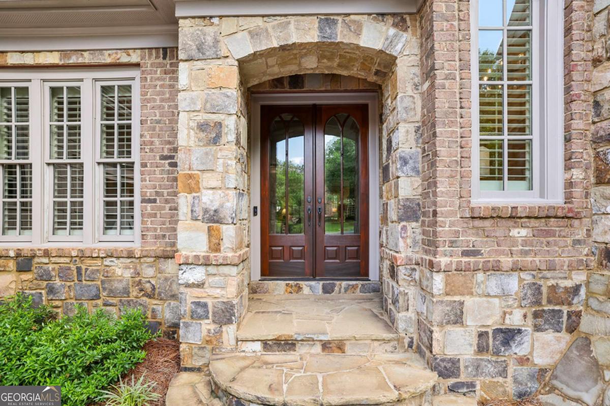 145 Ardsley LN