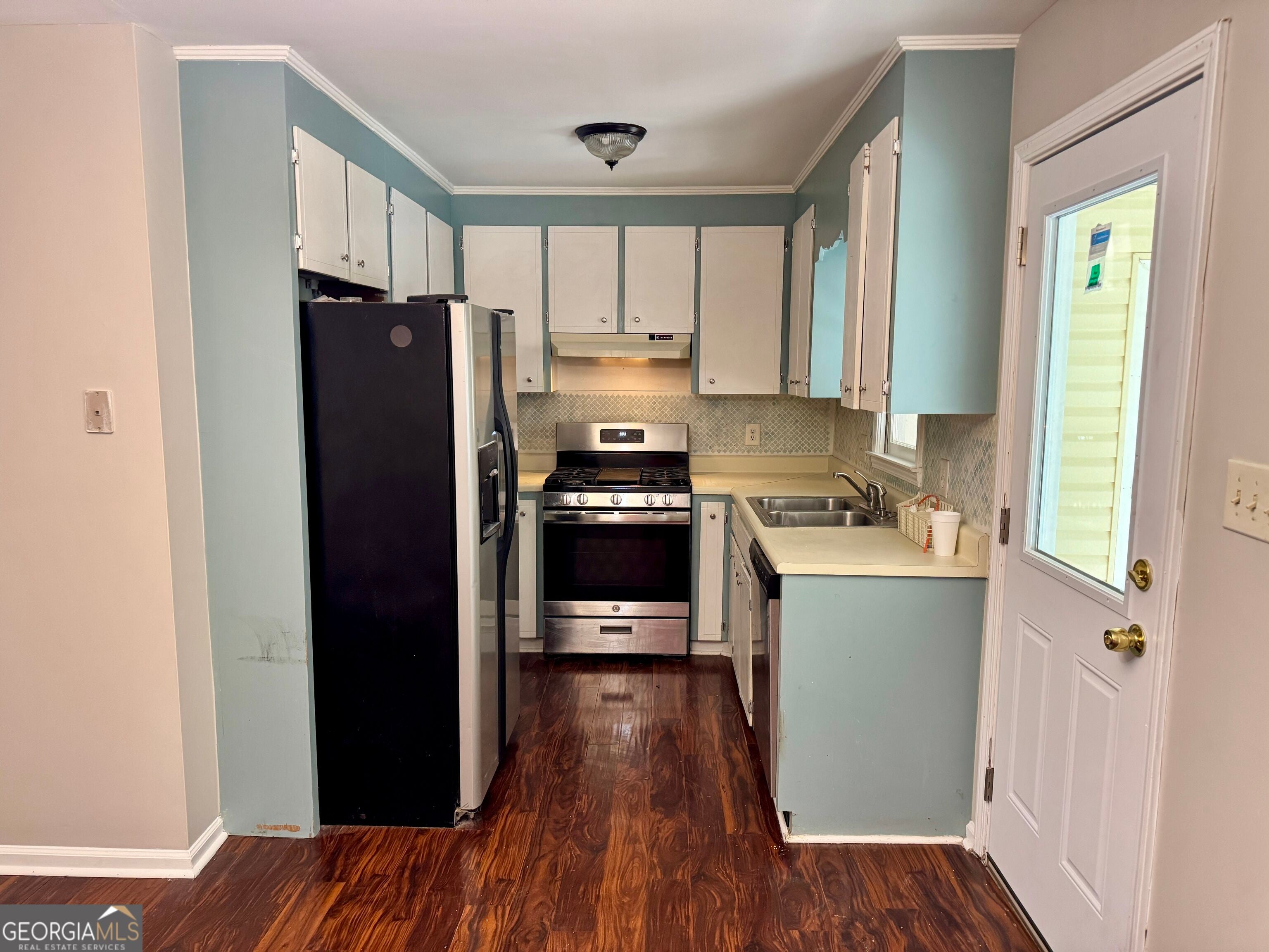 147 Windermere CIR