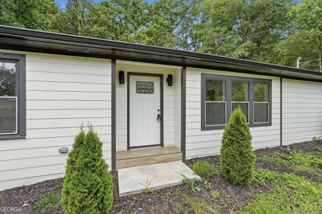 Photo of 12778 Cumming Highway, Canton, GA 30115 (MLS # 10790648)