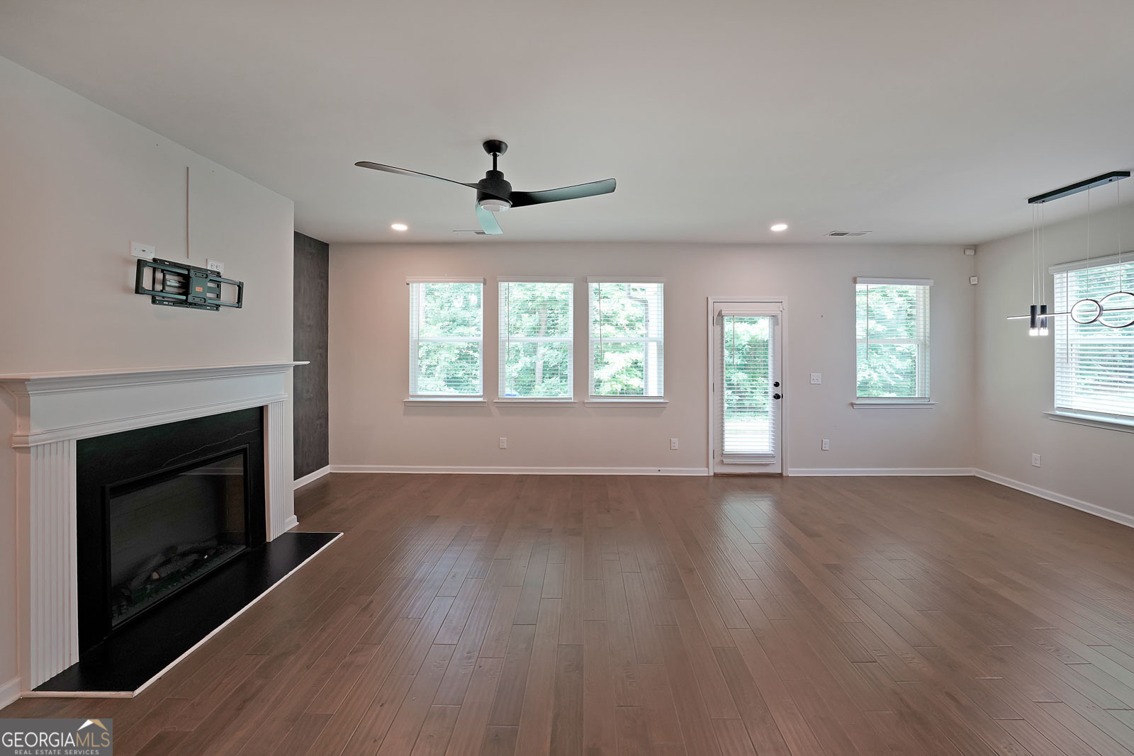 4450 Richmond CT