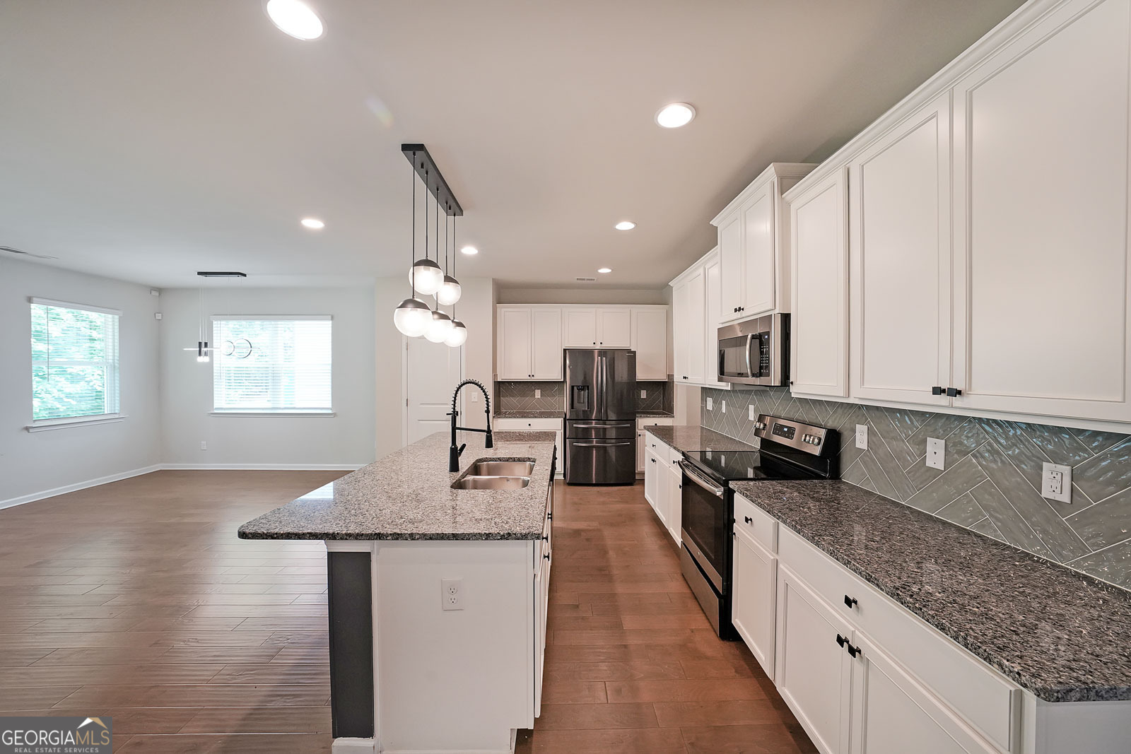 4450 Richmond CT