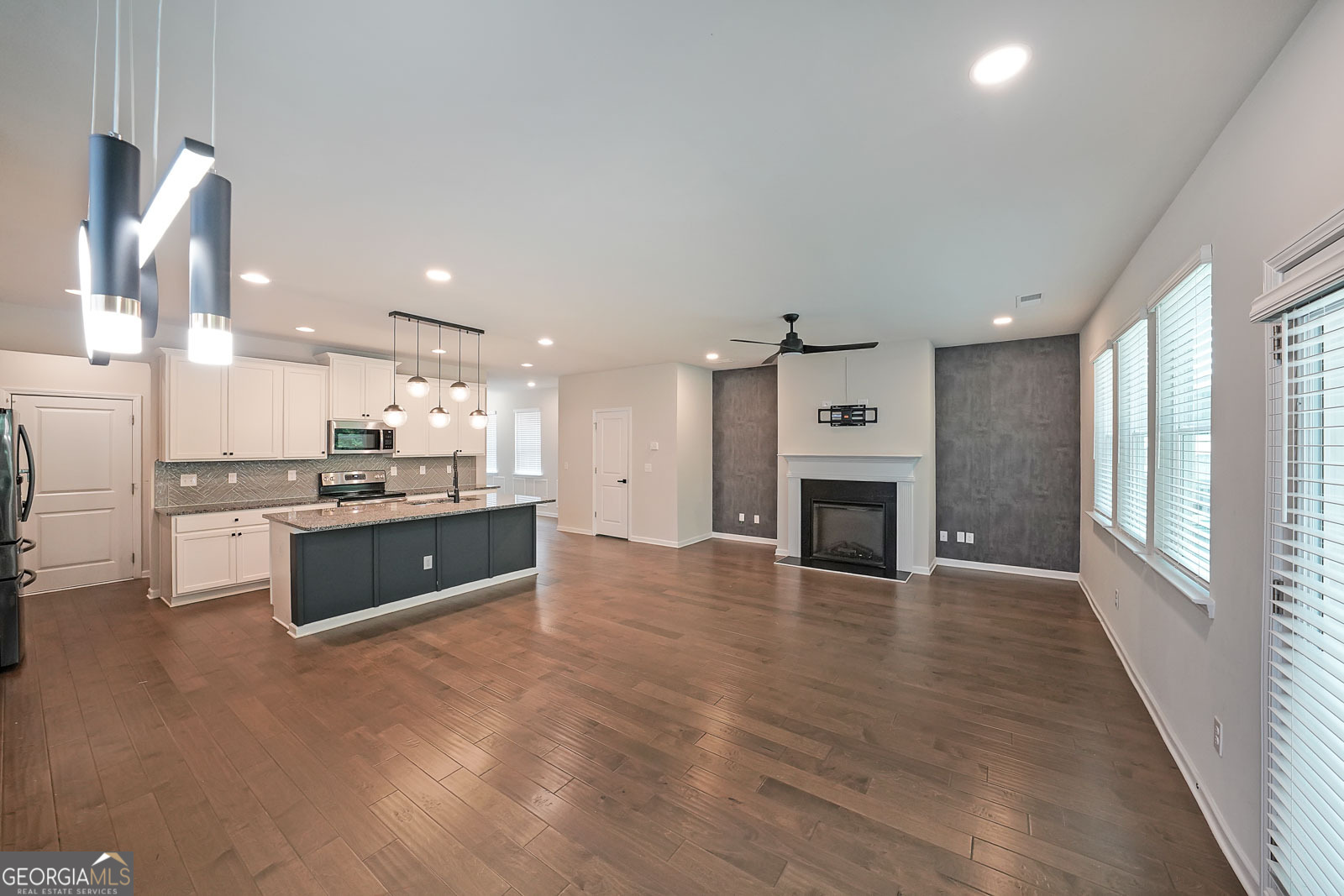 4450 Richmond CT