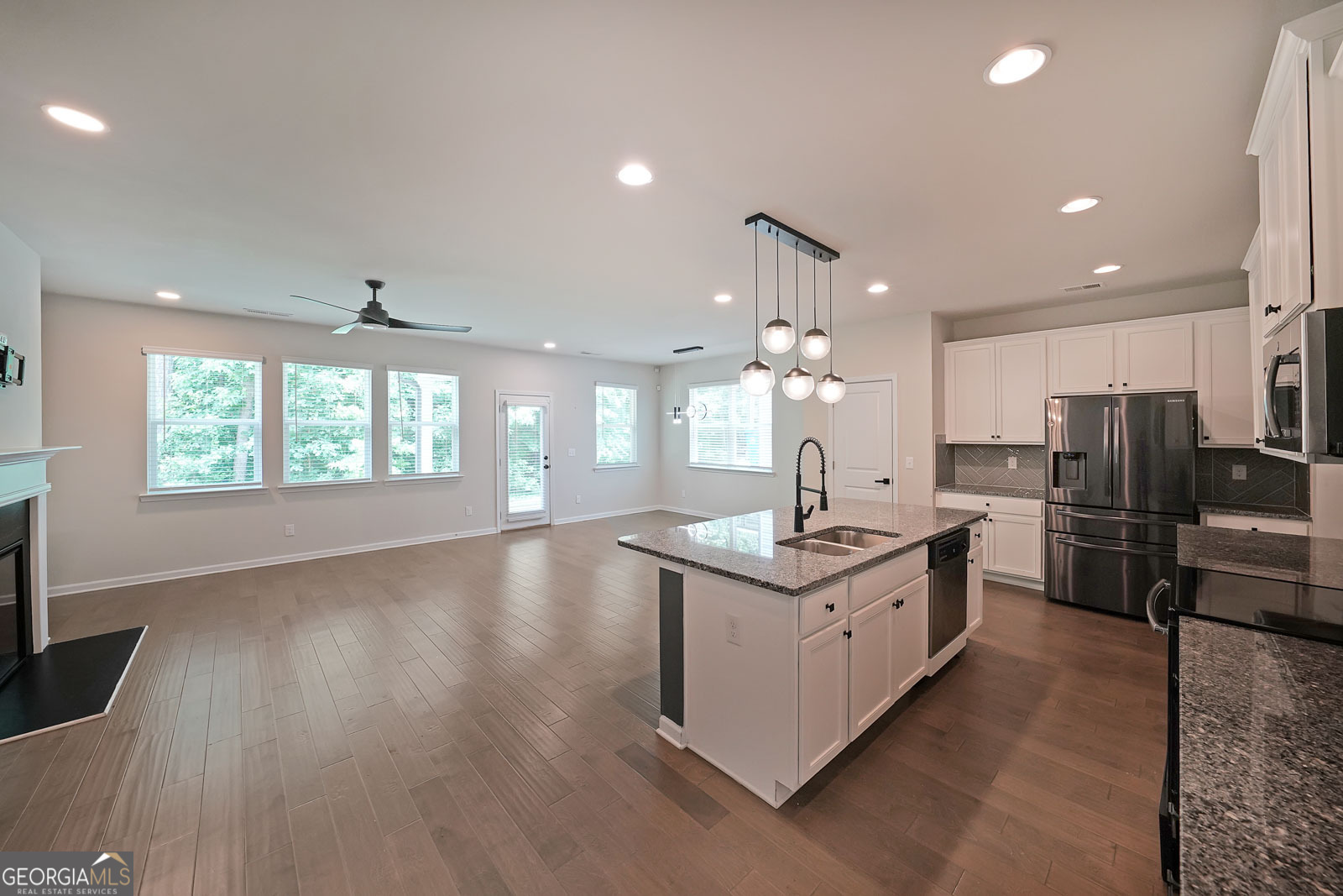 4450 Richmond CT