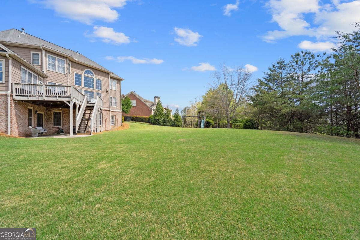 2032 Grovewood CT