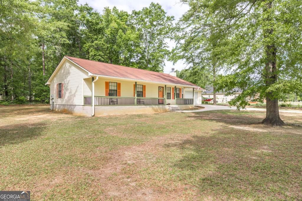 Photo of 904 Robinhood Road, Dublin, GA 31021 (MLS # 10758986)