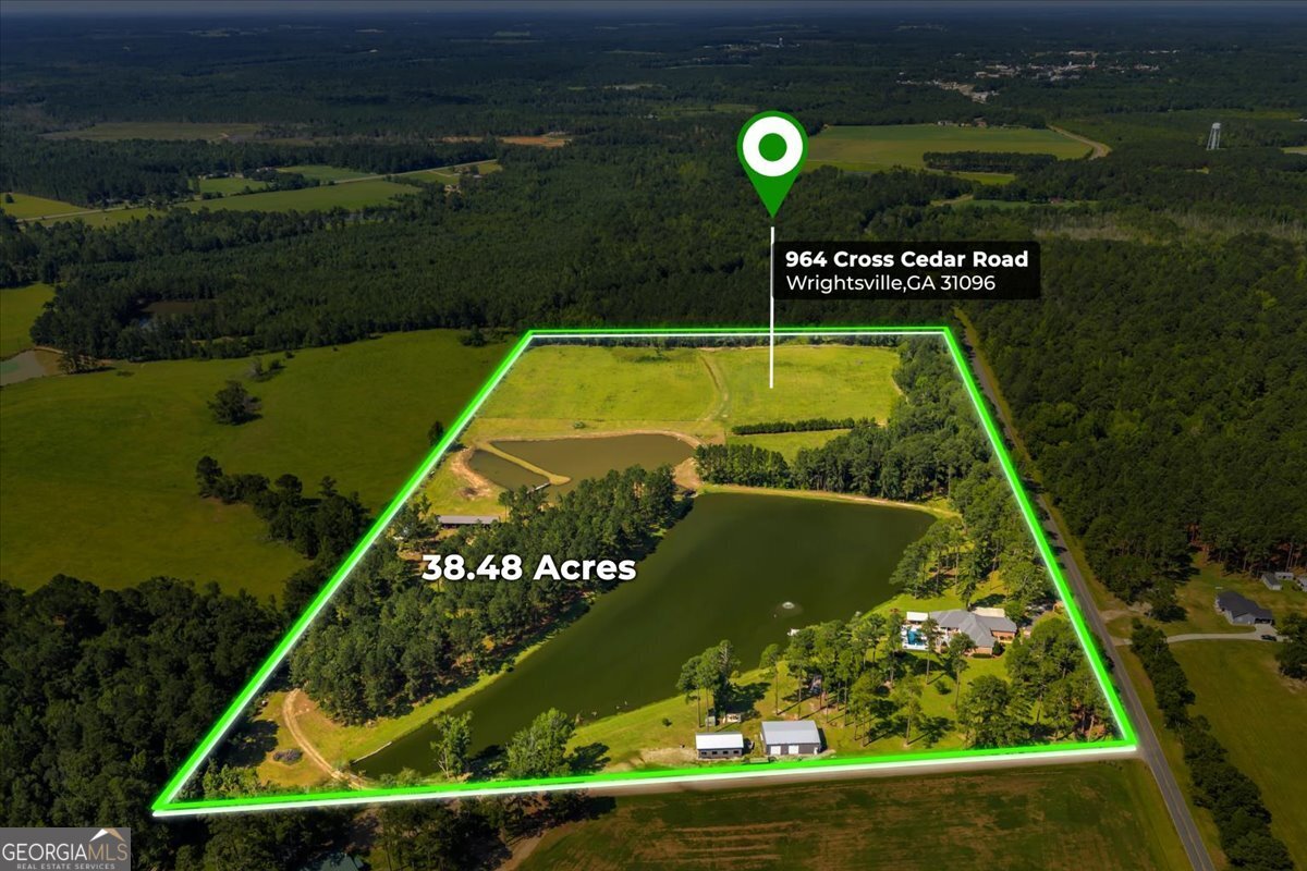 964 Cross Cedar RD