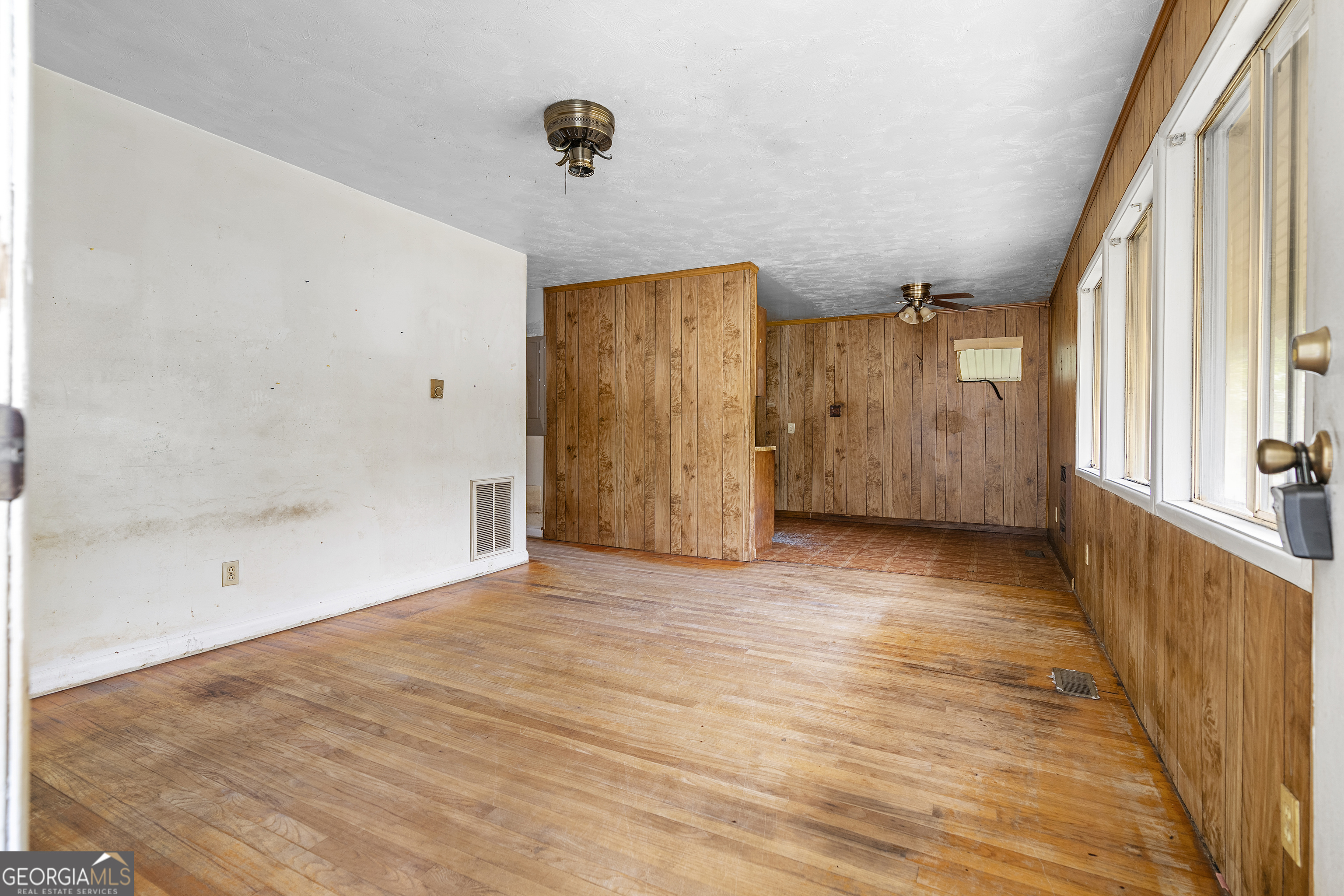 6646 Wolf River CT