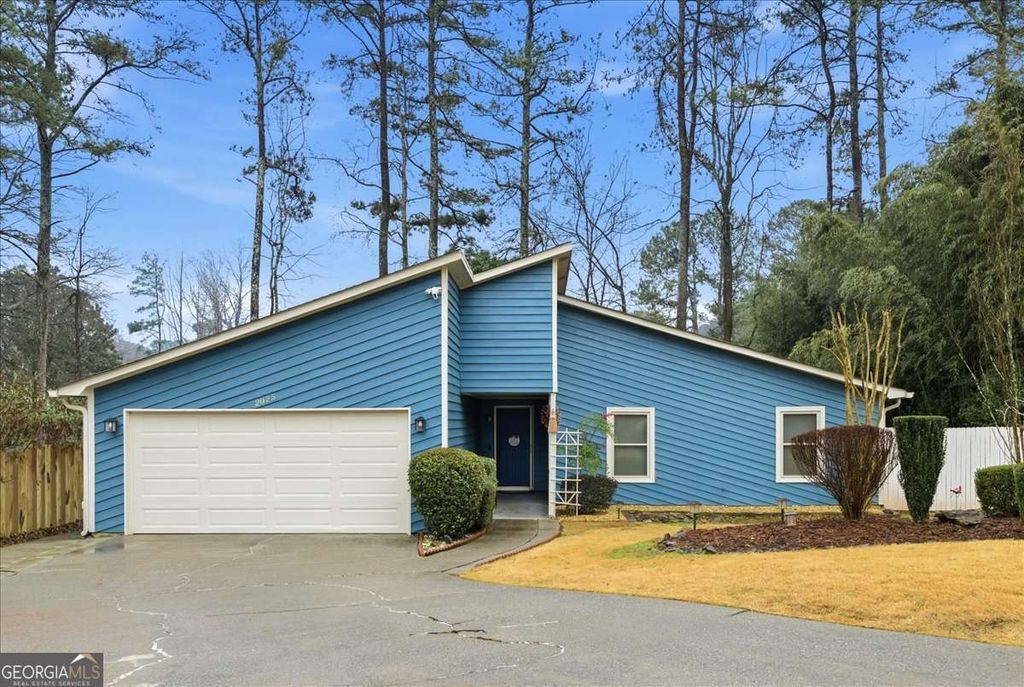 Photo of 2025 Kristian Way, Roswell, GA 30076 (MLS # 10683214)