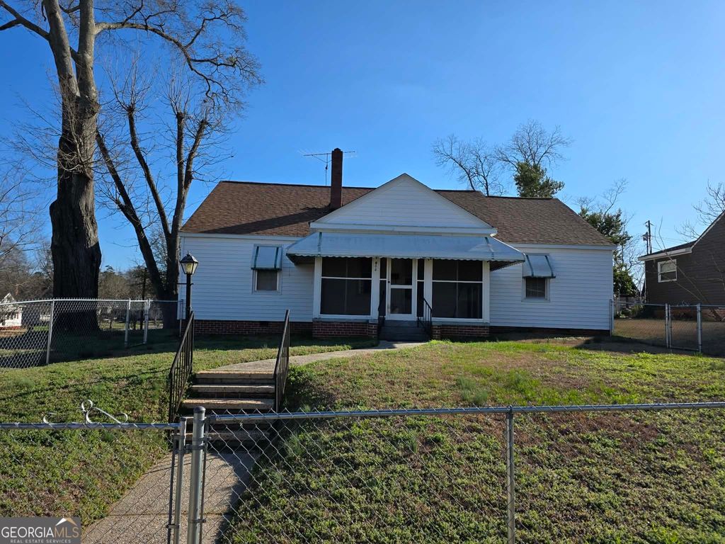 Photo of 600 Fourth Ave, Thomaston, GA 30286 (MLS # 10697446)