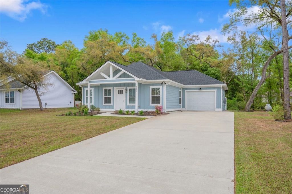 Photo of 1658 Ashantilly Drive, Darien, GA 31305 (MLS # 10727920)